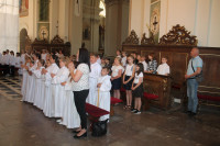  WYCIECZKA DZIECI KOMUNIJNYCH DO SANKTUARIUM MARYJNEGO NA ŚW GÓRĘ DO GOSTYNIA 