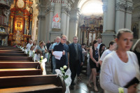  WYCIECZKA DZIECI KOMUNIJNYCH DO SANKTUARIUM MARYJNEGO NA ŚW GÓRĘ DO GOSTYNIA 