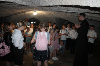  WYCIECZKA DZIECI KOMUNIJNYCH DO SANKTUARIUM MARYJNEGO NA ŚW GÓRĘ DO GOSTYNIA 