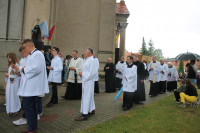  MSZA ŚW ODUSTOWA KU CZCI ŚW ROCHA ODPRAWIŁ KS. BISKUP ZDZISŁAW FORTUNIAK W 40 ROCZNICĘ SAKRY BISKUPIEJ 