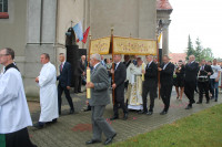  MSZA ŚW ODUSTOWA KU CZCI ŚW ROCHA ODPRAWIŁ KS. BISKUP ZDZISŁAW FORTUNIAK W 40 ROCZNICĘ SAKRY BISKUPIEJ 