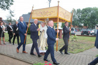 MSZA ŚW ODUSTOWA KU CZCI ŚW ROCHA ODPRAWIŁ KS. BISKUP ZDZISŁAW FORTUNIAK W 40 ROCZNICĘ SAKRY BISKUPIEJ 