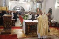  MSZA ŚW ODUSTOWA KU CZCI ŚW ROCHA ODPRAWIŁ KS. BISKUP ZDZISŁAW FORTUNIAK W 40 ROCZNICĘ SAKRY BISKUPIEJ 