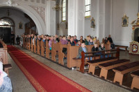  MSZA ŚW DZIECIĘCA Z POŚWIĘCENIEM RÓŻAŃCÓW  I KSIĄŻECZEK DZIECIOM PIERWSZO KOMUNIJNYM 