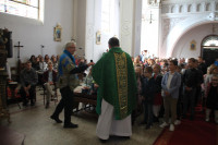  GOŚCINNIE PODCZAS MSZY ŚW ODWIEDZIŁ NAS p. WOJTEK SZOLKA OPOWIADAJĄC O SWOIM POBYCIE W CZADZIE 