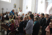  GOŚCINNIE PODCZAS MSZY ŚW ODWIEDZIŁ NAS p. WOJTEK SZOLKA OPOWIADAJĄC O SWOIM POBYCIE W CZADZIE 