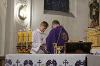  REKOLEKCJE WIELKOPOSTNE PRZEPROWADZIŁ KS.ADRIAN KURCZEWSKI 