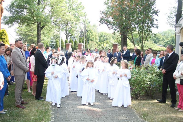 UROCZYSTOŚĆ PIERWSZEJ KOMUNI ŚW
