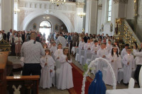  UROCZYSTOŚĆ PIERWSZEJ KOMUNI ŚW 