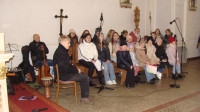  POŚWIĘCENIE MEDALIKÓW DZIECIOM PIERWSZOKOMUNIJNYM 