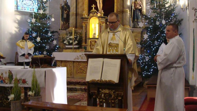 PIERWSZY  DZIEŃ ŚWIĄT - BOŻE NARODZENIE